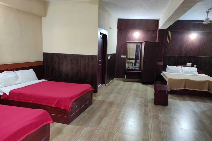 Room 10 of 21