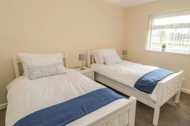 Room 2 of 11