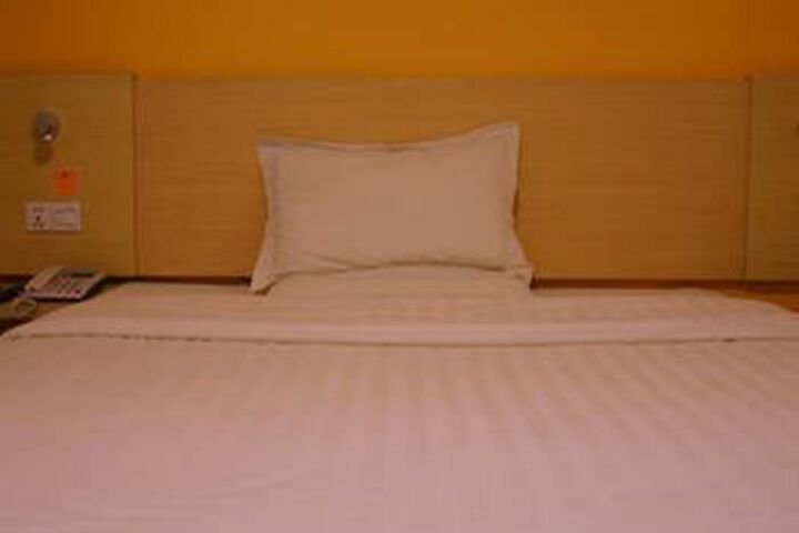Room 2 of 8