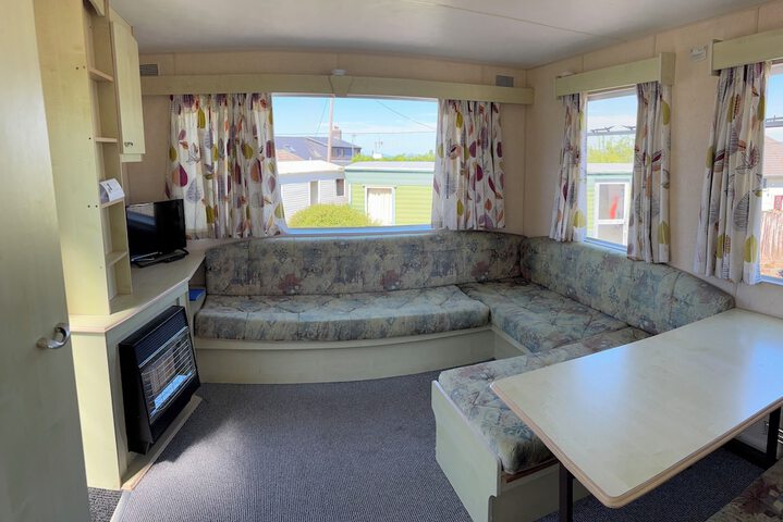 Room 8 of 68