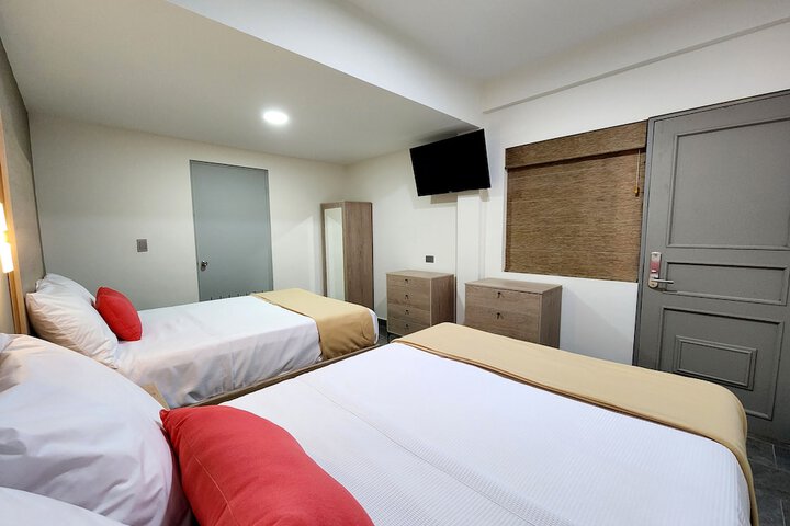 Room 4 of 35