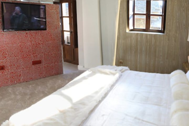 Room 6 of 47