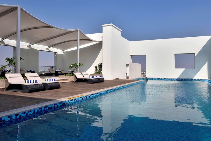 Pool Hotel