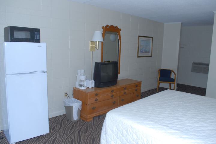 Room 17 of 43