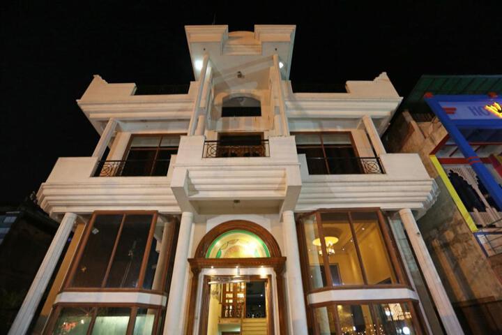 Hotel YKS