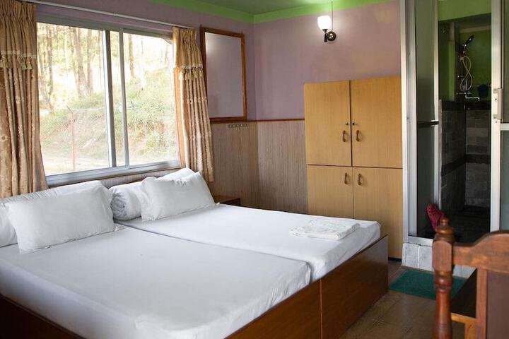 Room 8 of 46