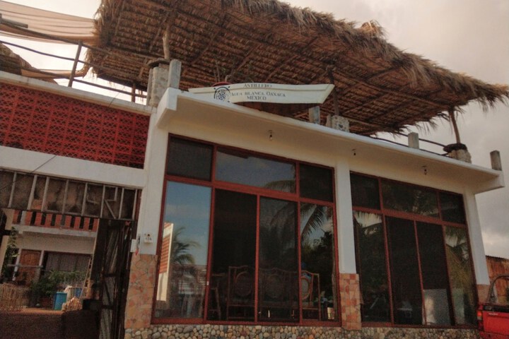 Hotel Navalia