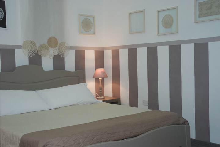 Room 30 of 90