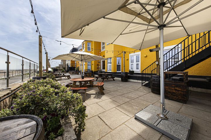 Terrace/Patio 170 of 193