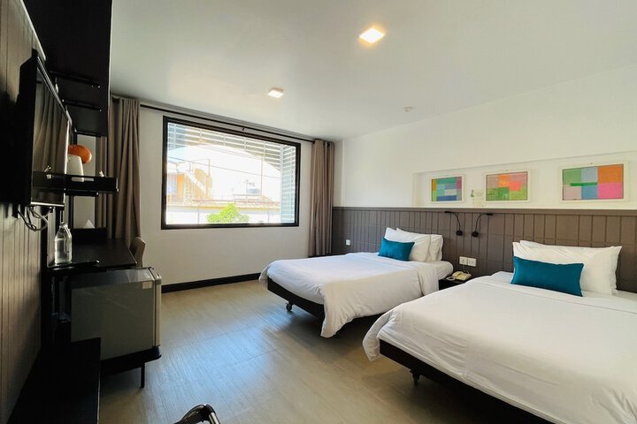 Room 17 of 51