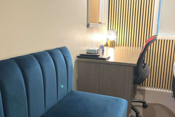 Room 43 of 104