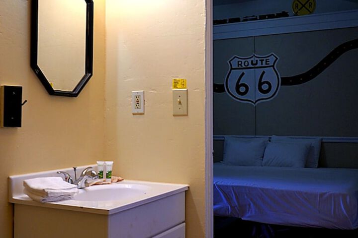 Room 28 of 81