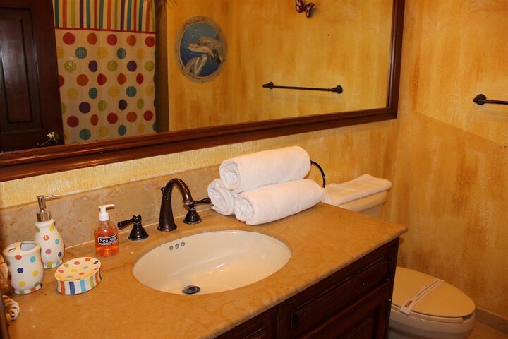 Room 513 of 599