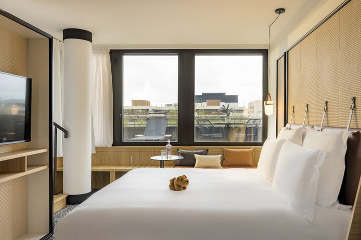 FirstName Bordeaux - part of JdV by Hyatt in Bordeaux