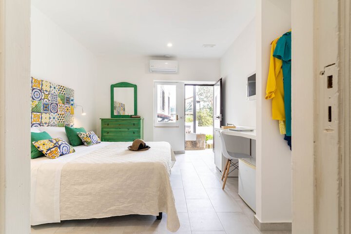 Room 42 of 140