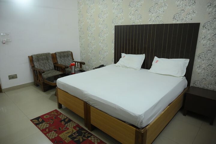 Room 44 of 106