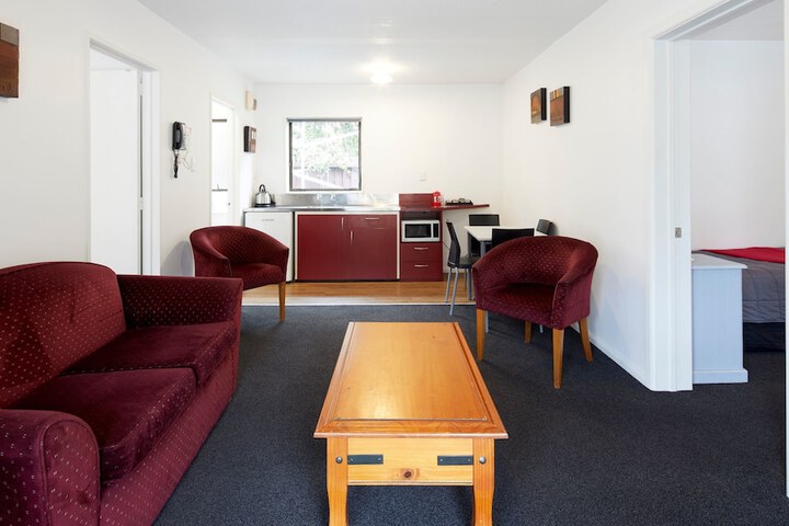 Room 13 of 26