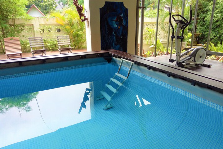 Pool 62 of 99