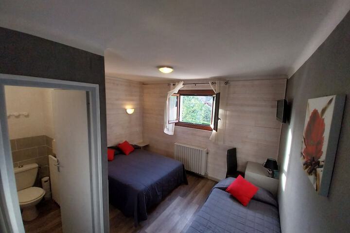 Room 11 of 47