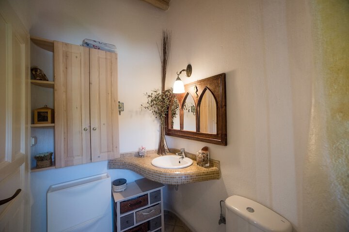 Room 21 of 37