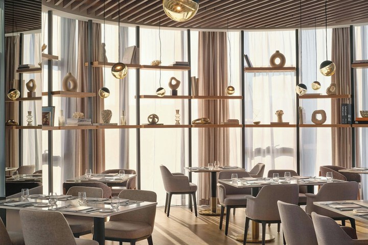 Dining 49 of 75