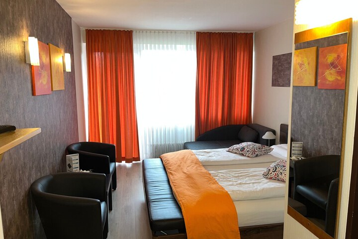 Room 15 of 72
