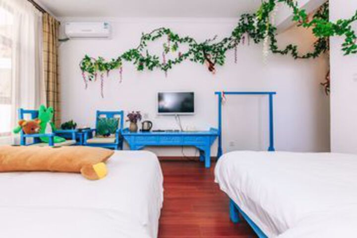 Room 35 of 54
