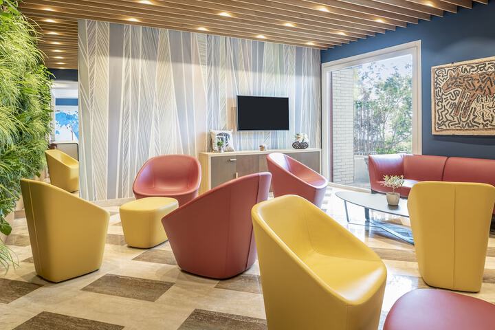 Entrance & Lobby