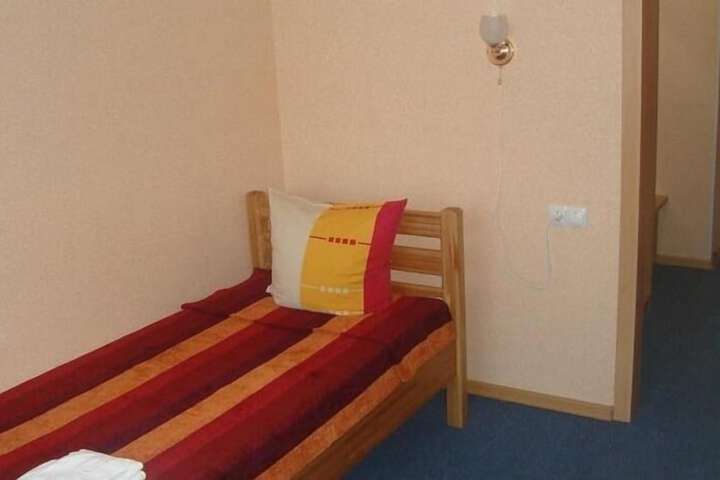Room 16 of 31