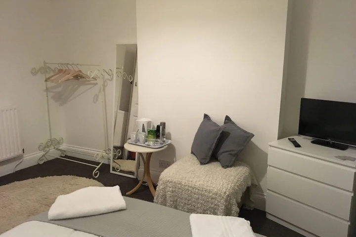 Room 15 of 23