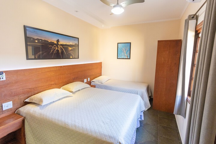 Room 10 of 81