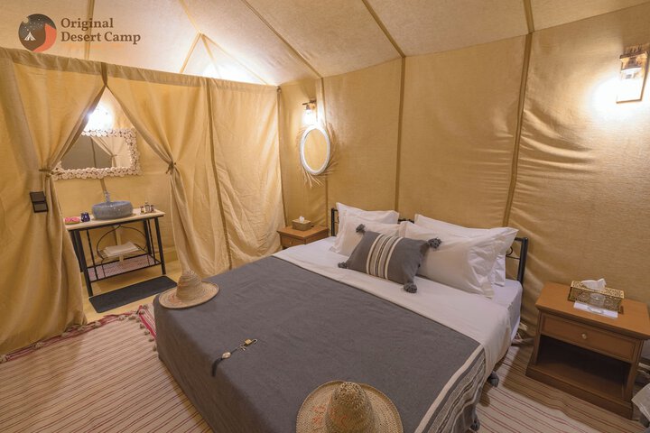 Room 13 of 38