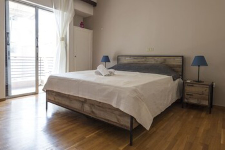 Room 19 of 23