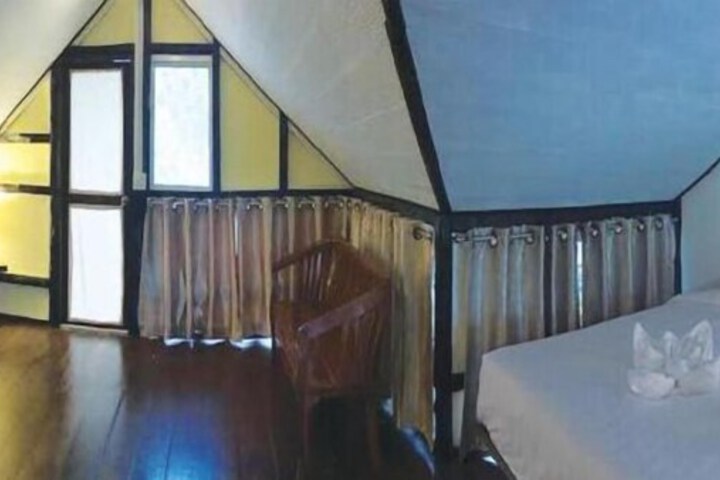 Room 20 of 64