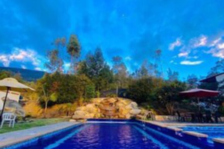 Pool 11 of 47