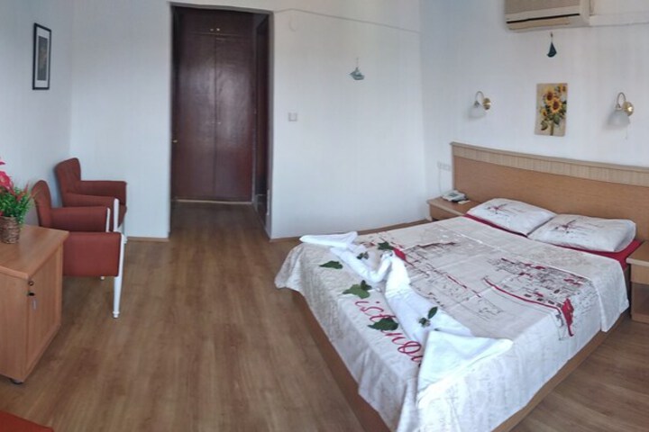 Room 11 of 91