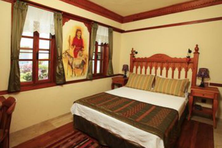 Room 50 of 78
