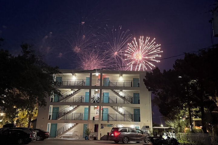Hotel 75 of 78