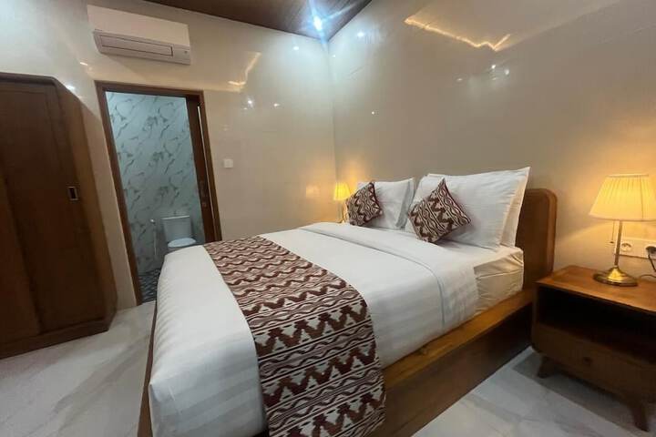 Room 3 of 24