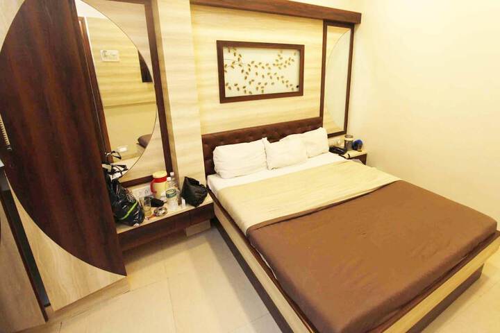 Room 20 of 32