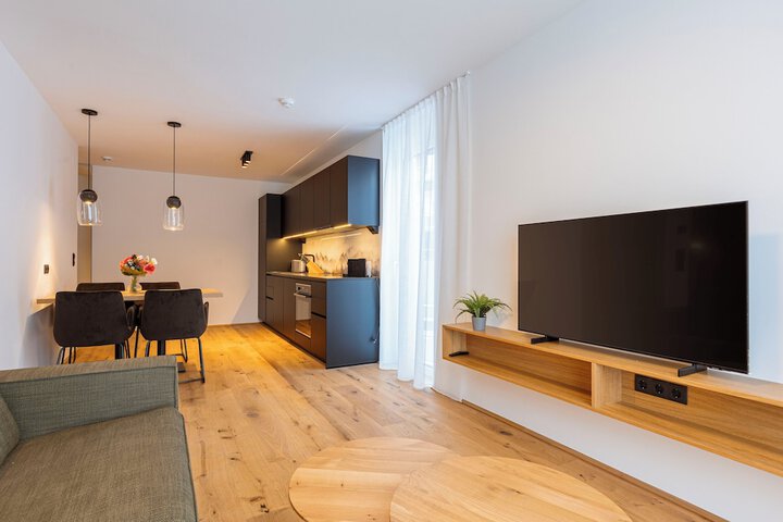 Room 14 of 62
