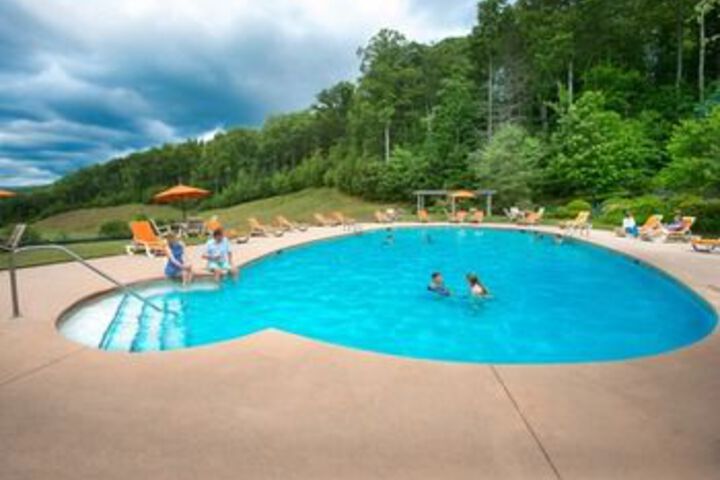 Pool 8 of 15