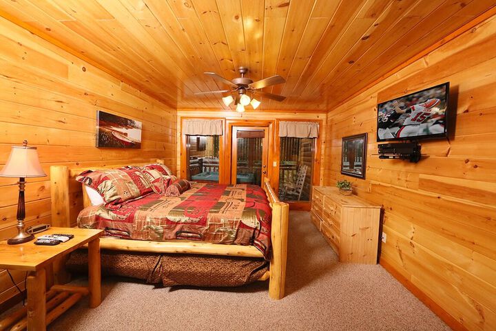 Room 8 of 25