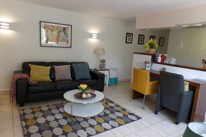 Room 4 of 66