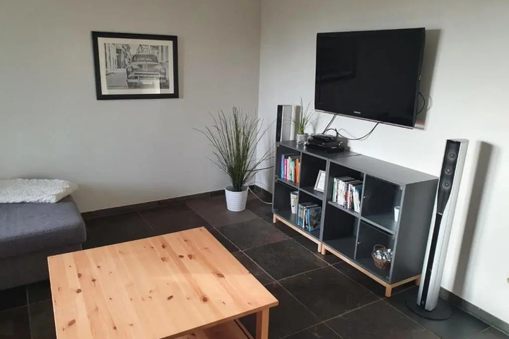 Room 3 of 11