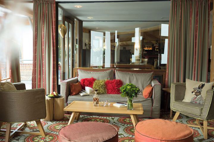 Lobby sitting area