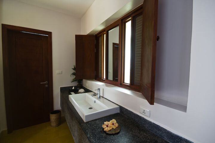 Clean Restrooms