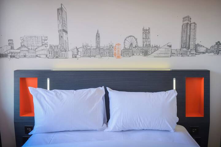 Room 19 of 53