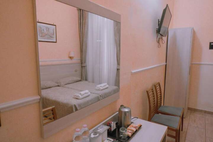 Room 35 of 73