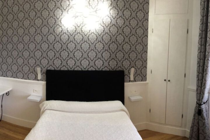 Room 19 of 40